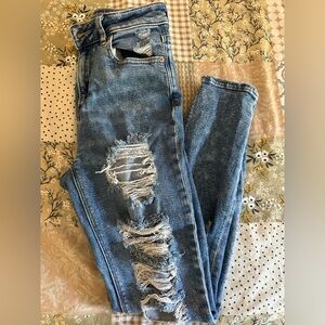 AE distressed Mom jeans